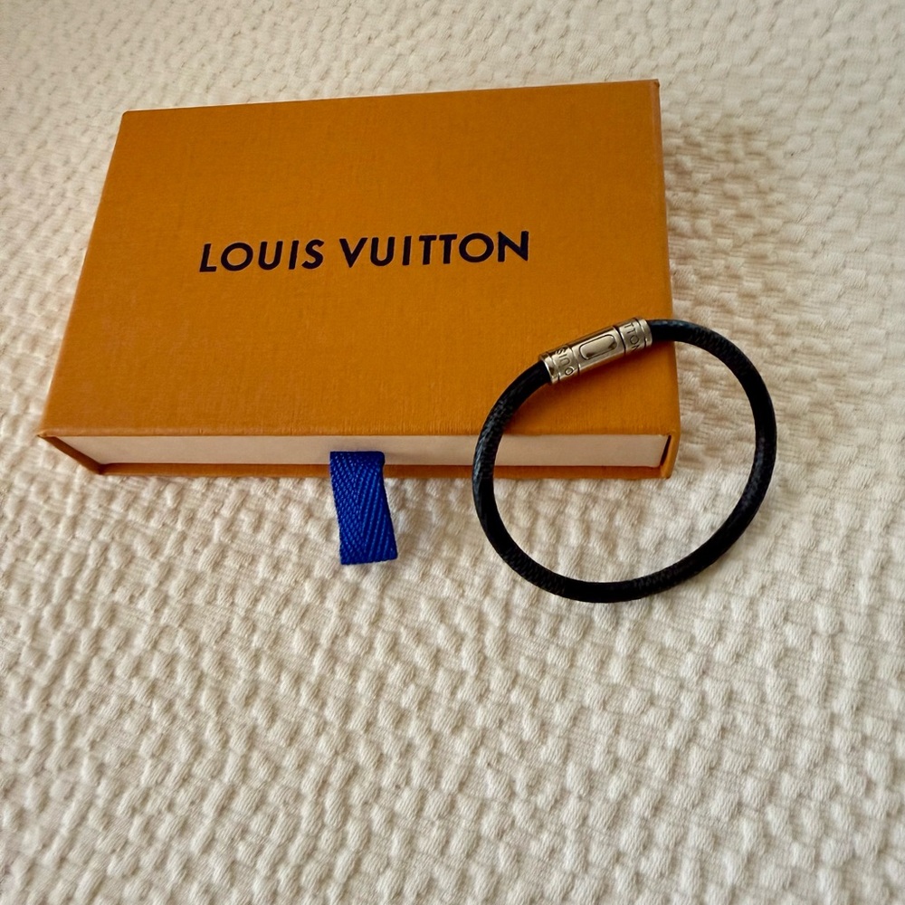 Louis Vuitton Black and Silver Bracelet - Picture 6 of 7